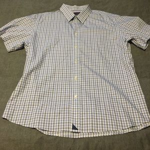 NWOT Untuckit wrinkle free men’s SS dress shirt